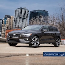 2025 Volvo V60 Cross Country B5 Plus Wagon