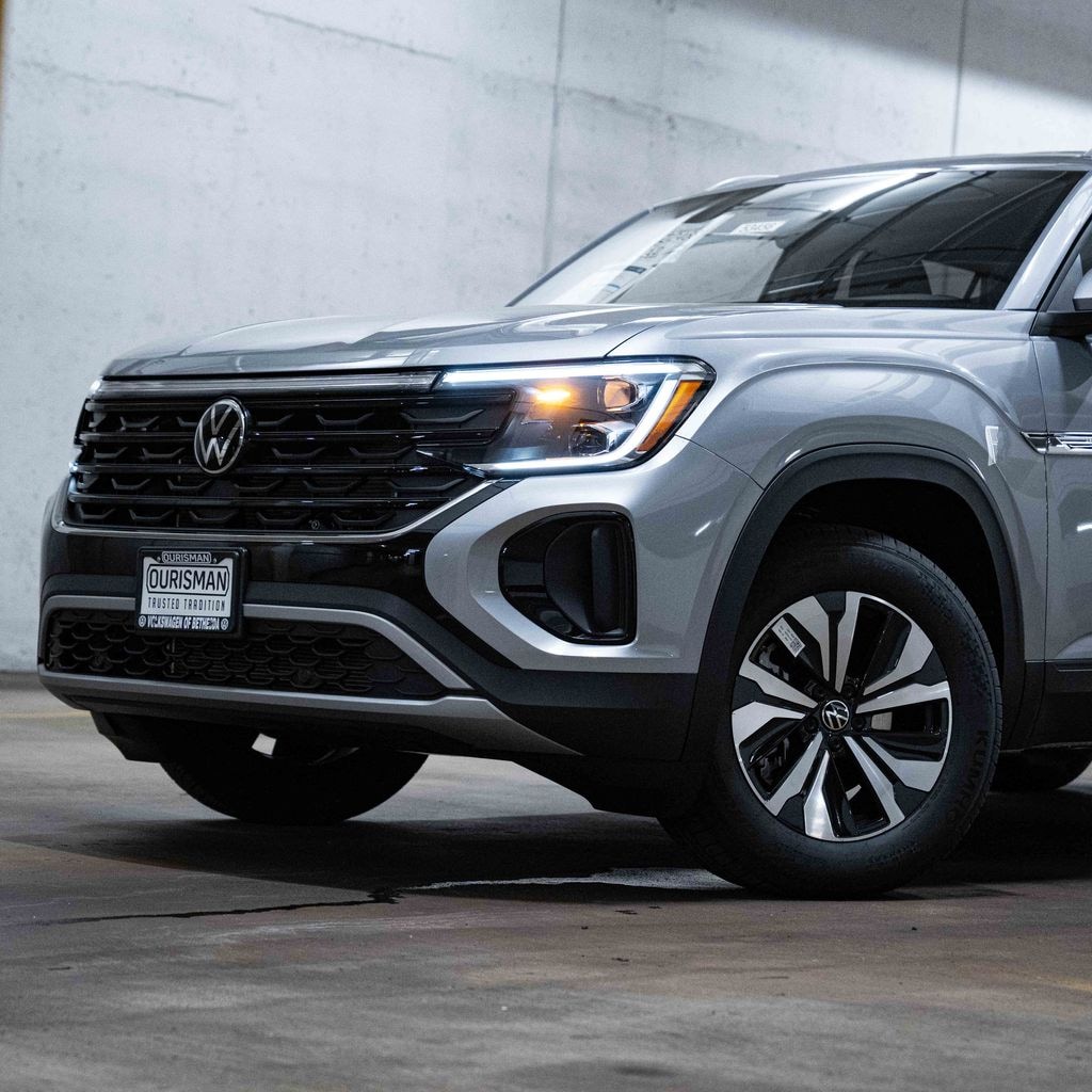 New 2026 Volkswagen Atlas Cross Sport 2.0T SE SUV
