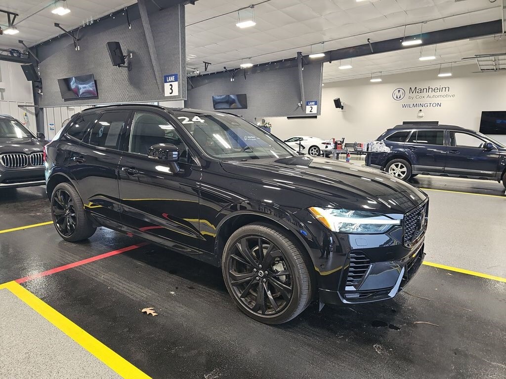 2024 Volvo XC60 Recharge Hybrid Ultimate Black Edition photo 4