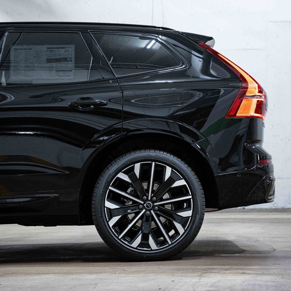 New 2026 Volvo XC60 B5 Ultra SUV