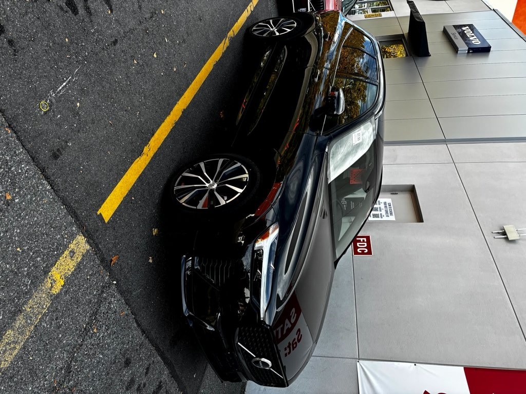 Used 2025 Volvo XC60 B5 Plus SUV