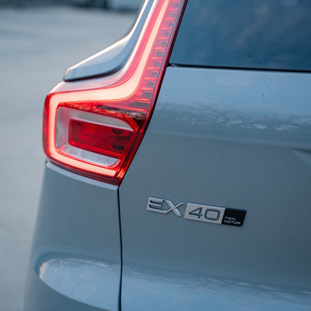 New 2026 Volvo EX40 Twin Motor Plus SUV