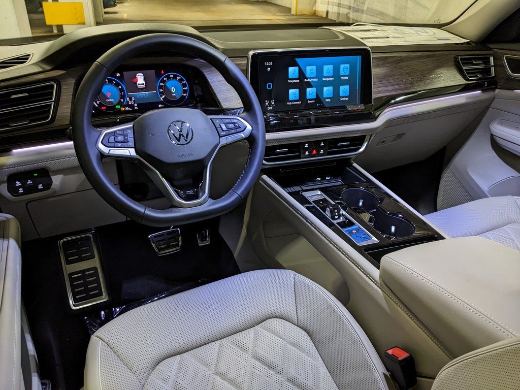 2026 Volkswagen Atlas SEL Premium R-Line - Photo 12