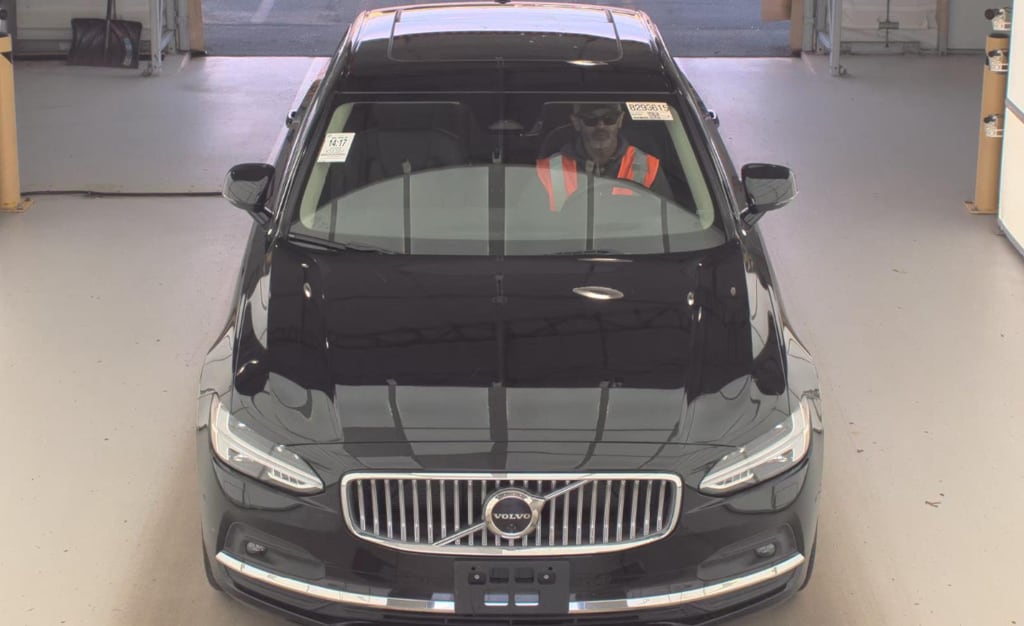 Used 2023 Volvo S90 Ultimate Sedan