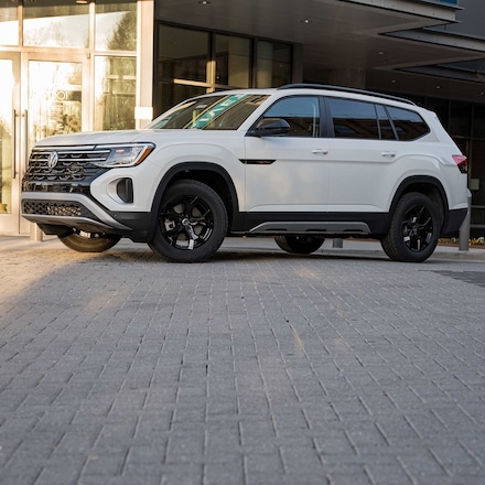 2025 Volkswagen Atlas 2.0T Peak Edition SUV