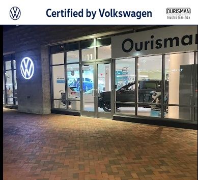 2023 Volkswagen Tiguan 2.0T SE 4Motion's photo