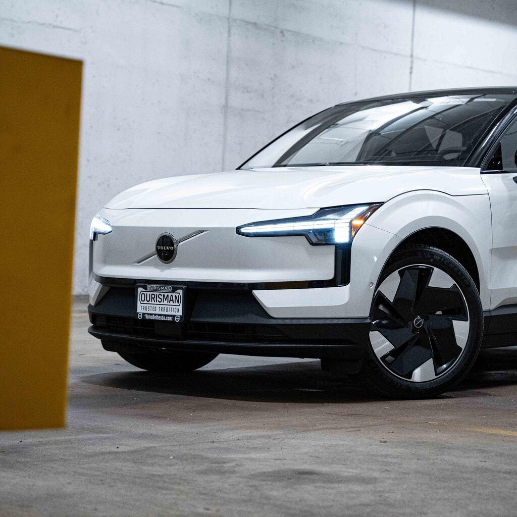 New 2026 Volvo EX30 Twin Motor Ultra SUV