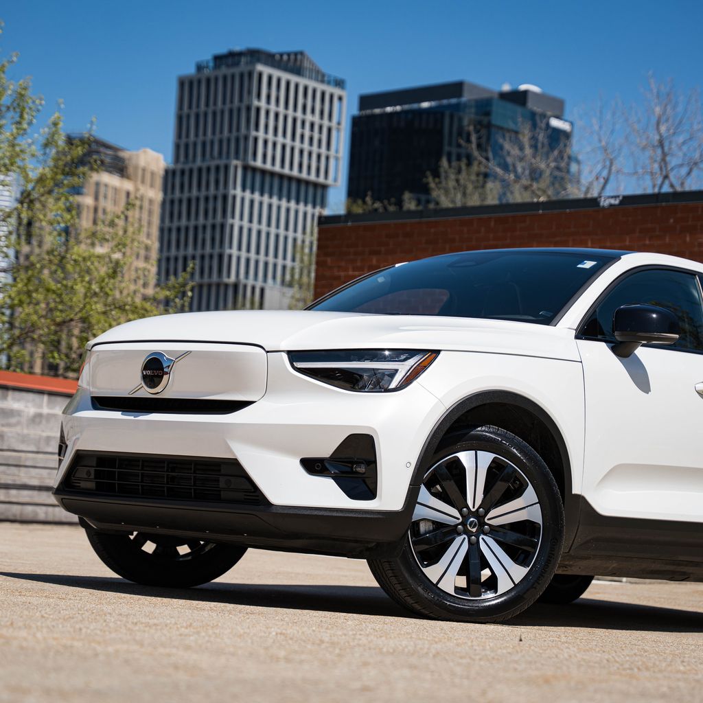 Used 2023 Volvo C40 Plus with VIN YV4ED3GLXP2036902 for sale in Bethesda, MD