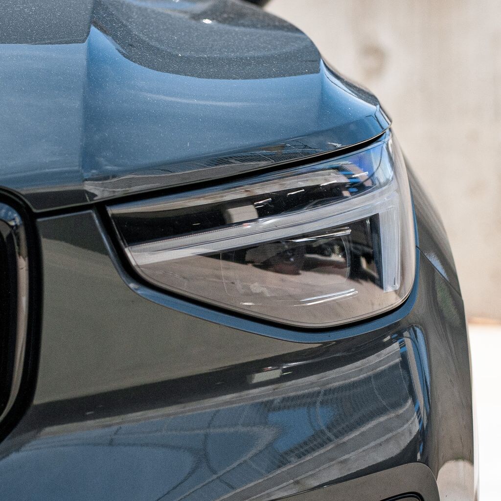 New 2026 Volvo XC40 B5 Ultra SUV
