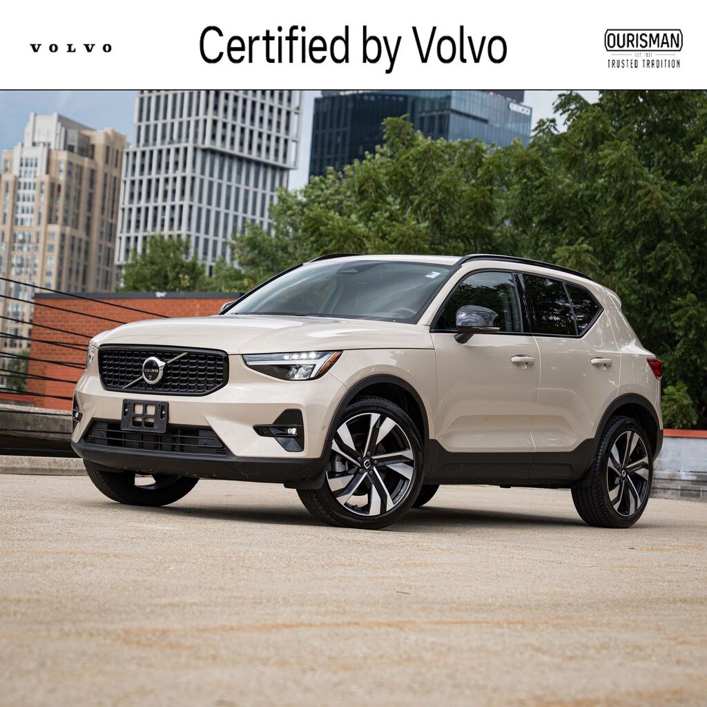 Certified 2025 Volvo XC40 B5 Plus Dark Theme SUV