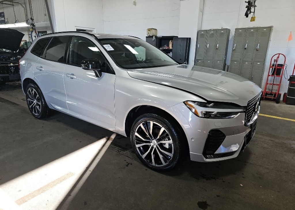 Used 2025 Volvo XC60 B5 Plus SUV