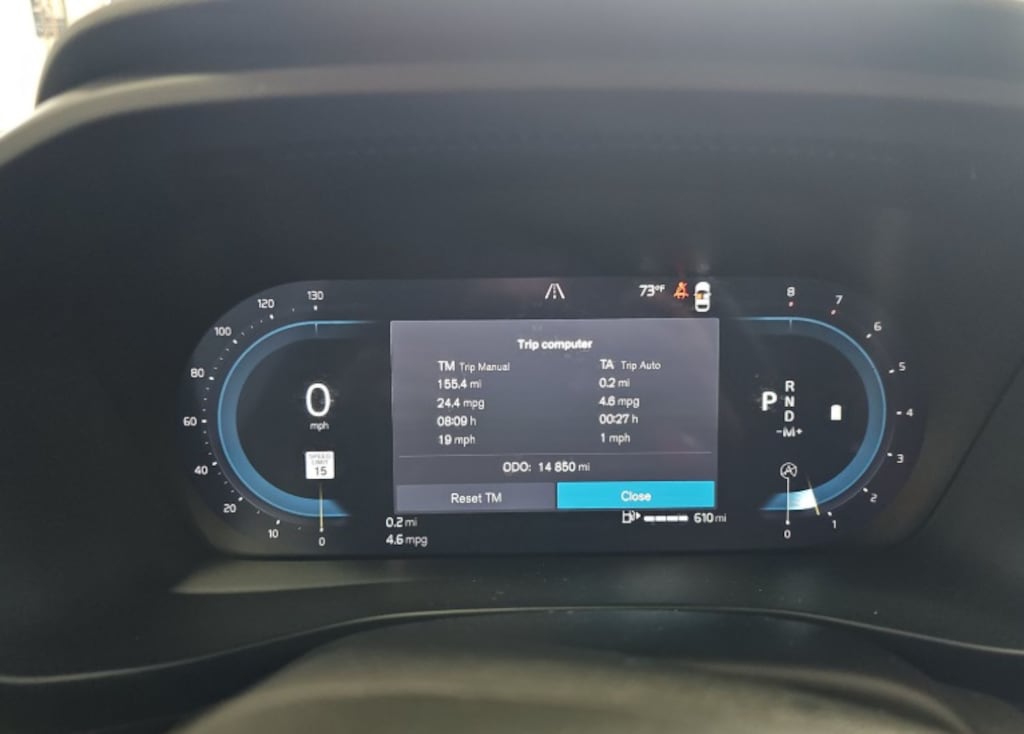 Used 2025 Volvo XC40 B5 Core SUV