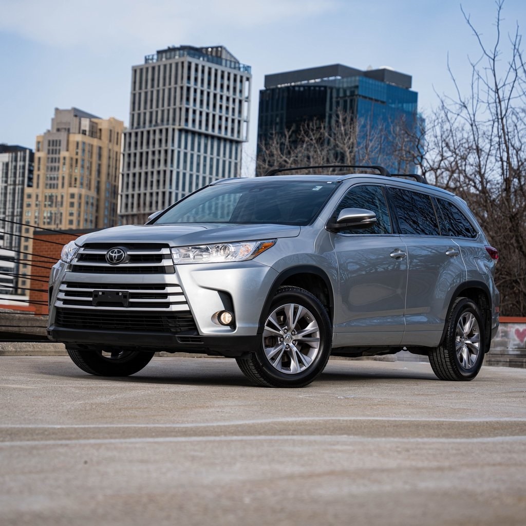 2017 Toyota Highlander XLE's photo