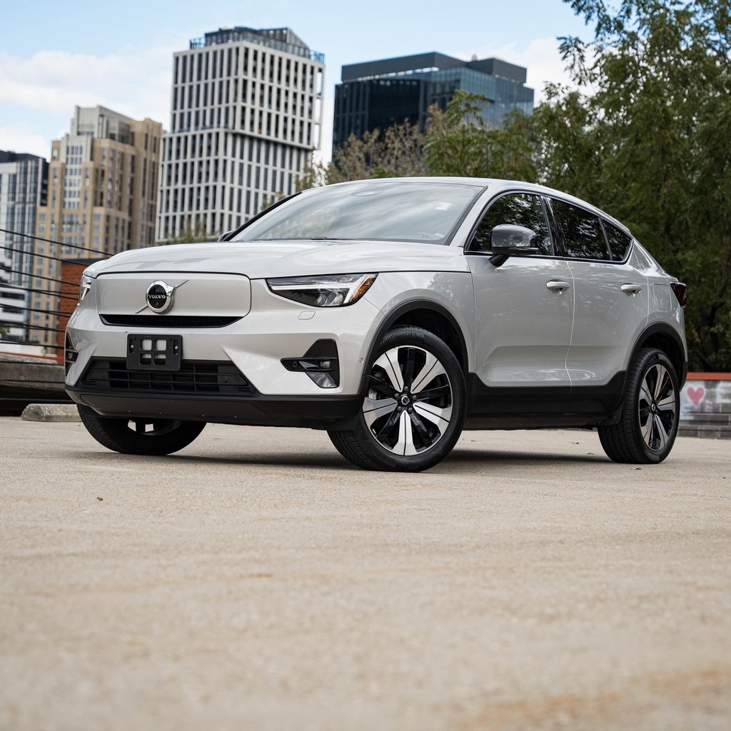 2023 Volvo C40