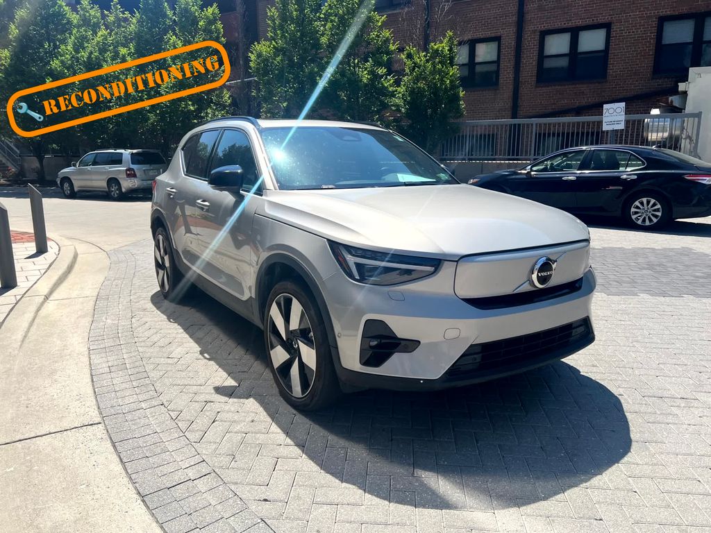 2023 Volvo XC40 P8 Recharge Ultimate AWD's photo
