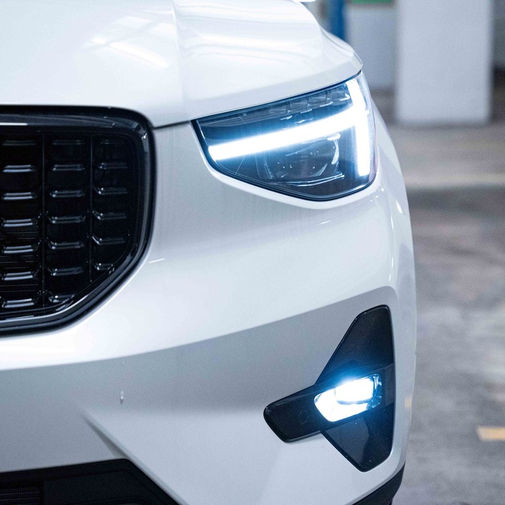 New 2026 Volvo XC40 B5 Plus SUV