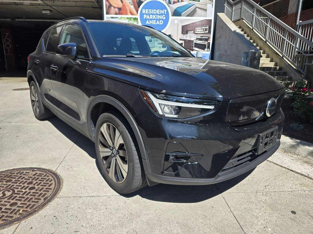 Certified 2023 Volvo XC40 Recharge Pure Electric Twin Plus SUV