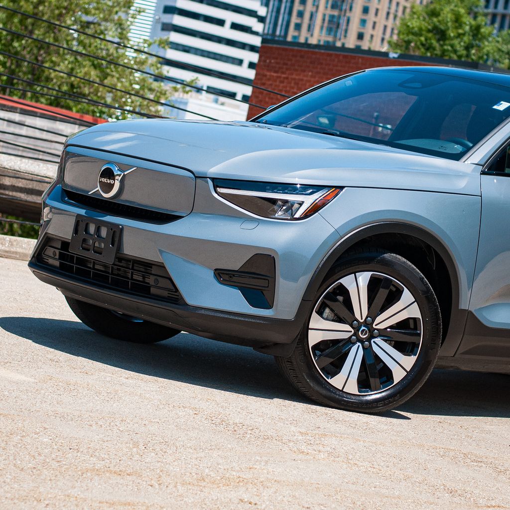Used 2023 Volvo C40 Core with VIN YV4ED3GK9P2042293 for sale in Bethesda, MD
