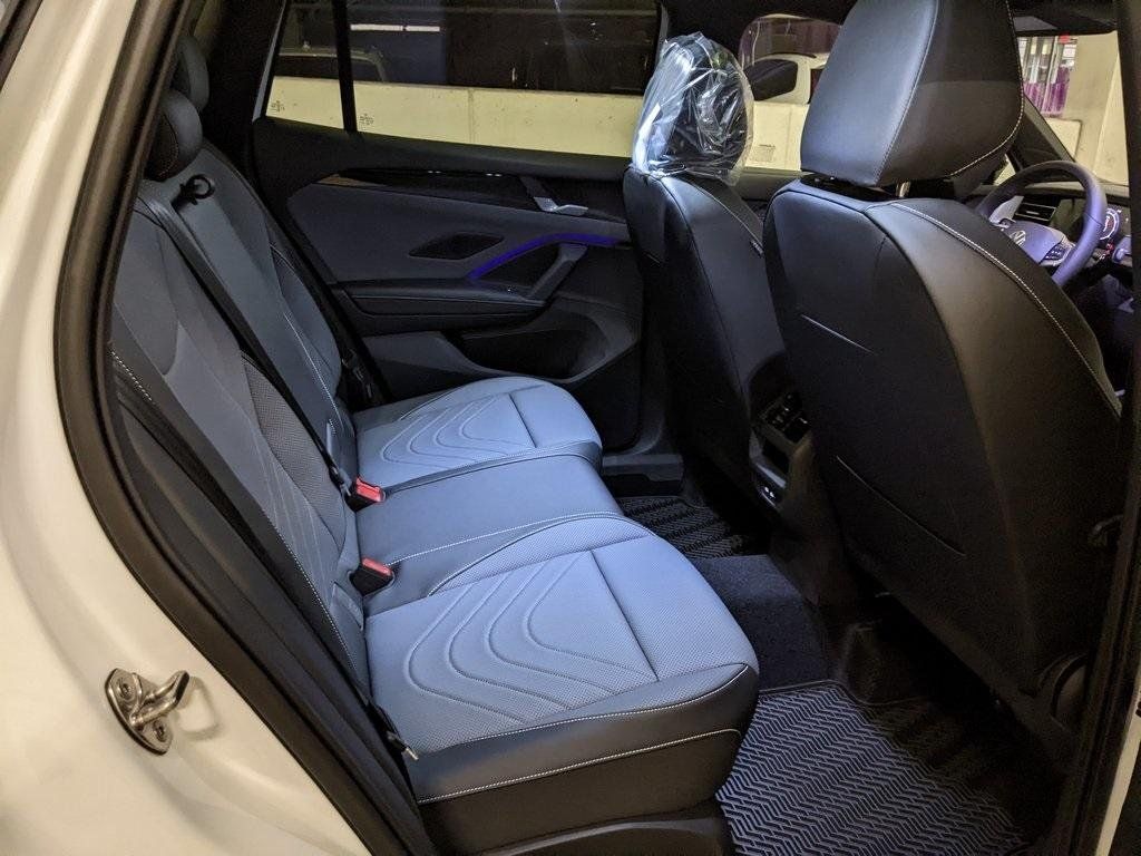 2026 Volkswagen Tiguan SE R-LINE BLACK - Photo 25