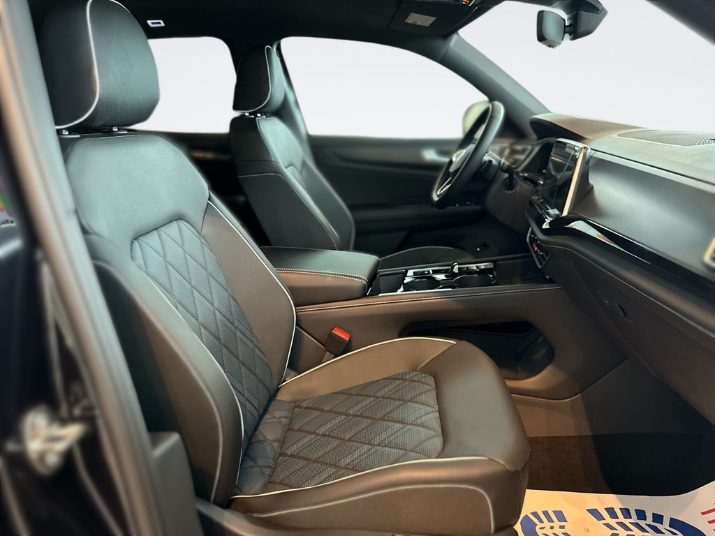 2026 Volkswagen Atlas Cross Sport SEL Premium R-LINE - Photo 24