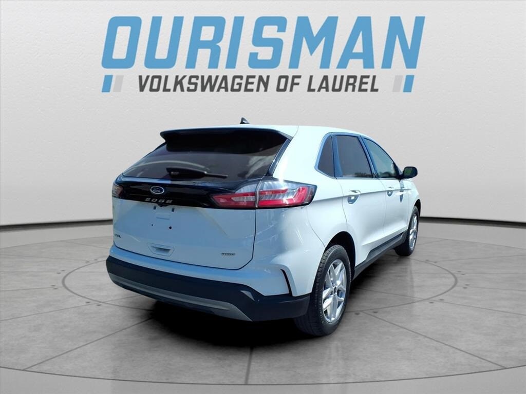 2024 Ford Edge SEL photo 3