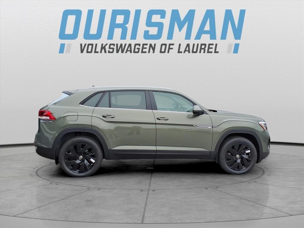 2026 Volkswagen Atlas Cross Sport SE Technology photo 2