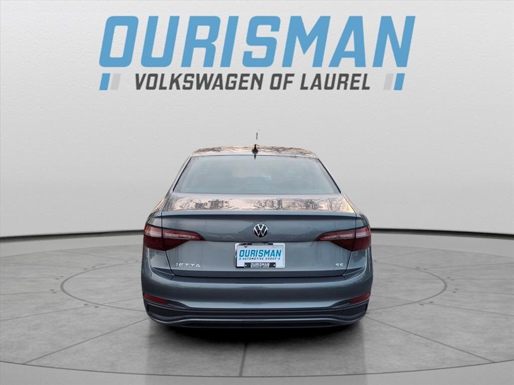 2024 Volkswagen Jetta 1.5T SE photo 3
