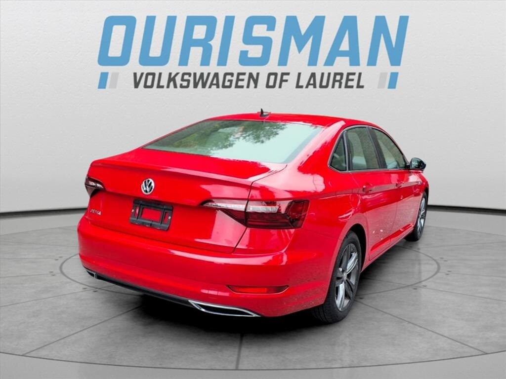 2021 Volkswagen Jetta R-Line photo 3