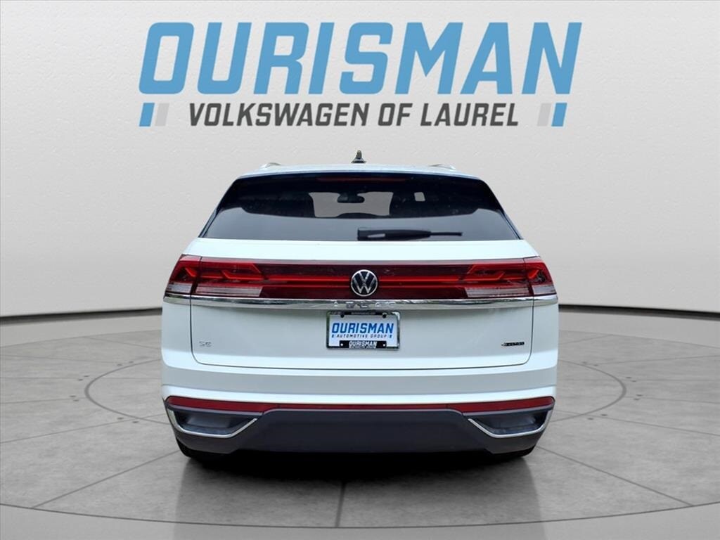 2026 Volkswagen Atlas Cross Sport SE photo 4