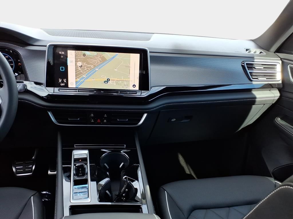 2026 Volkswagen Atlas Cross Sport SEL Premium R-LINE - Photo 13