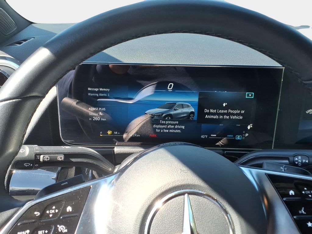 2025 Mercedes-Benz GLA GLA250 - Photo 10