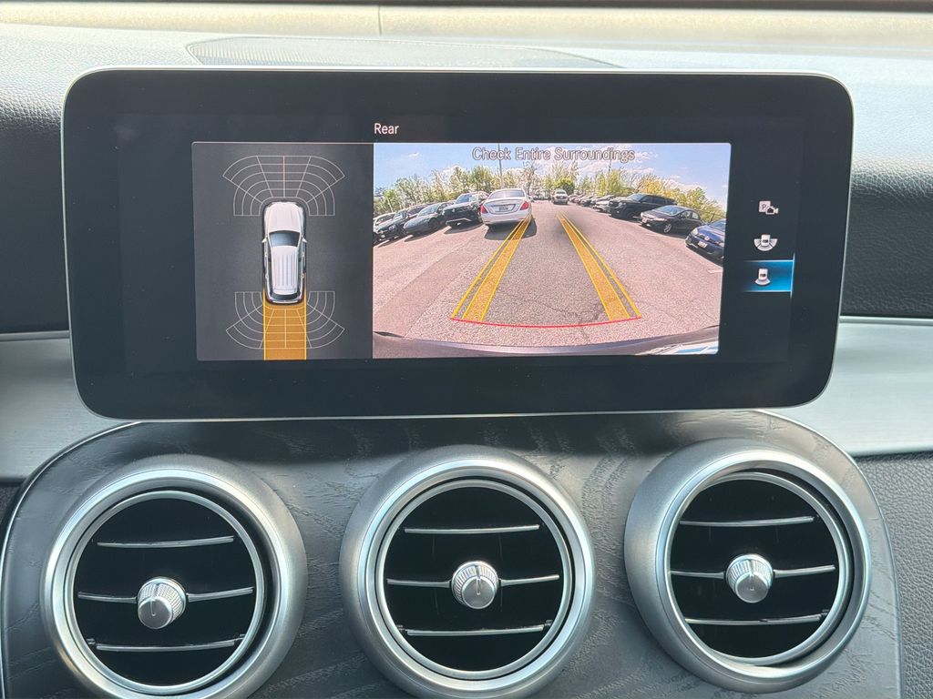 2021 Mercedes-Benz GLC GLC300 - Photo 24