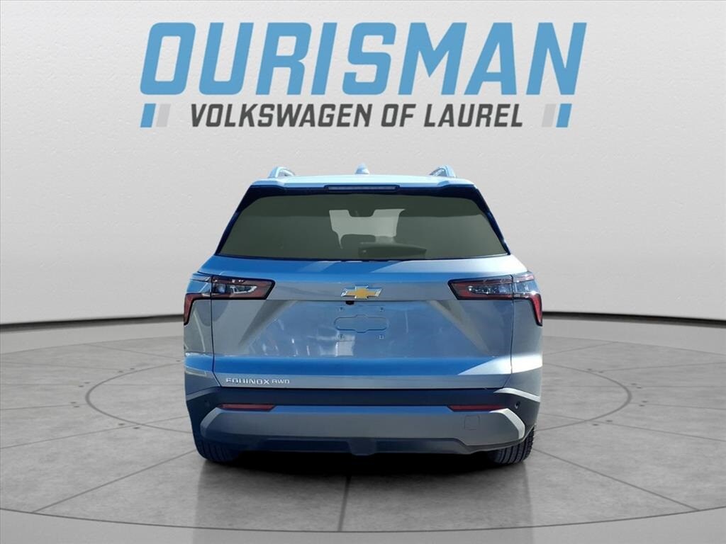 2025 Chevrolet Equinox LT photo 4