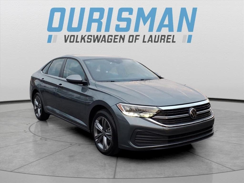 Used 2024 Volkswagen Jetta 1.5T SE Sedan