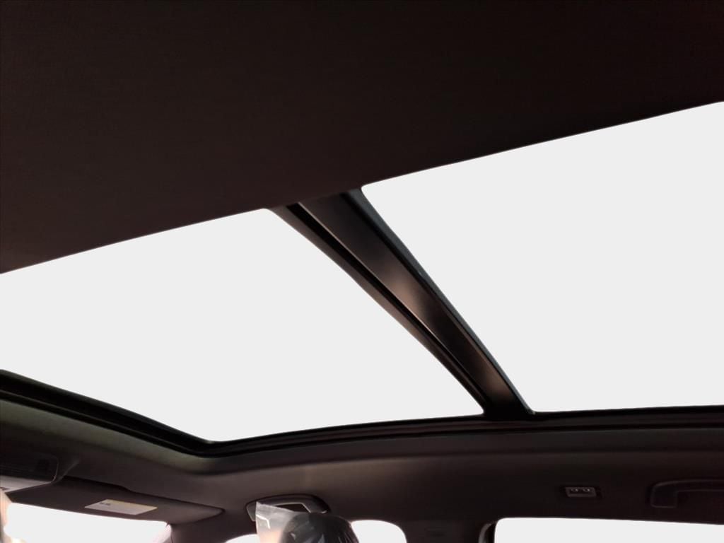 2026 Volkswagen Atlas Cross Sport SEL Premium R-LINE - Photo 14