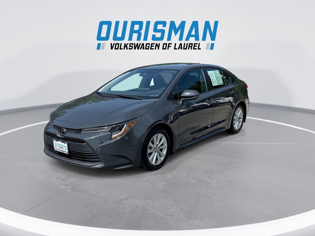 Used 2024 Toyota Corolla LE Sedan