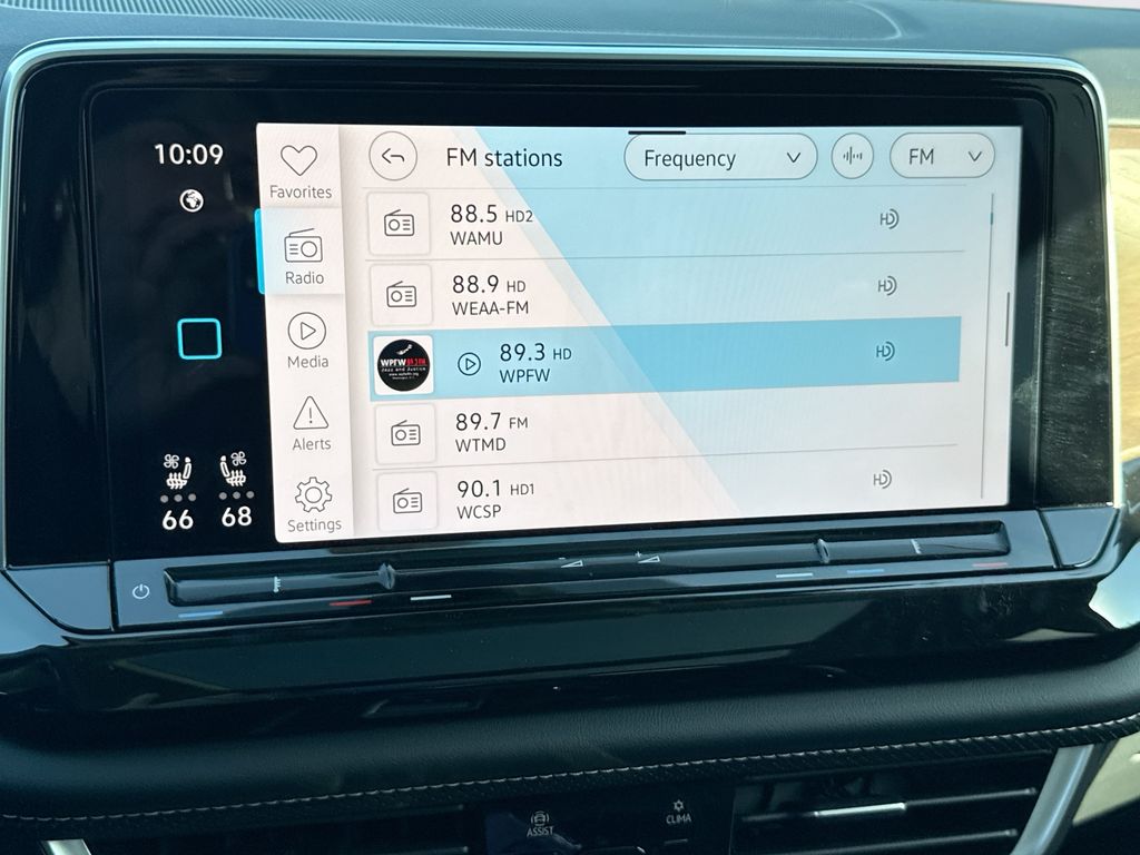 2026 Volkswagen Atlas SE w/Tech - Photo 12