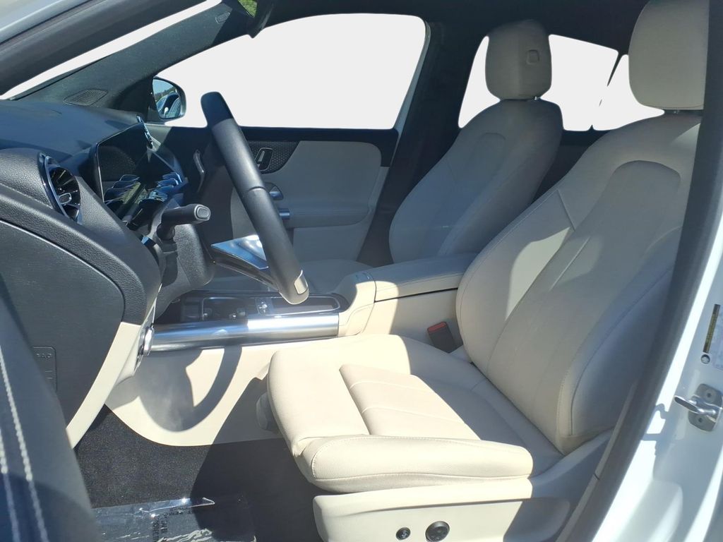 2025 Mercedes-Benz GLA