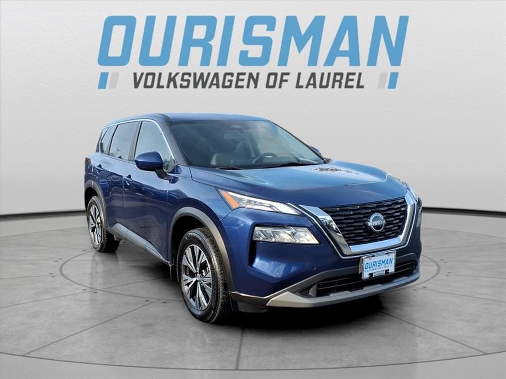 2023 Nissan Rogue SV's photo