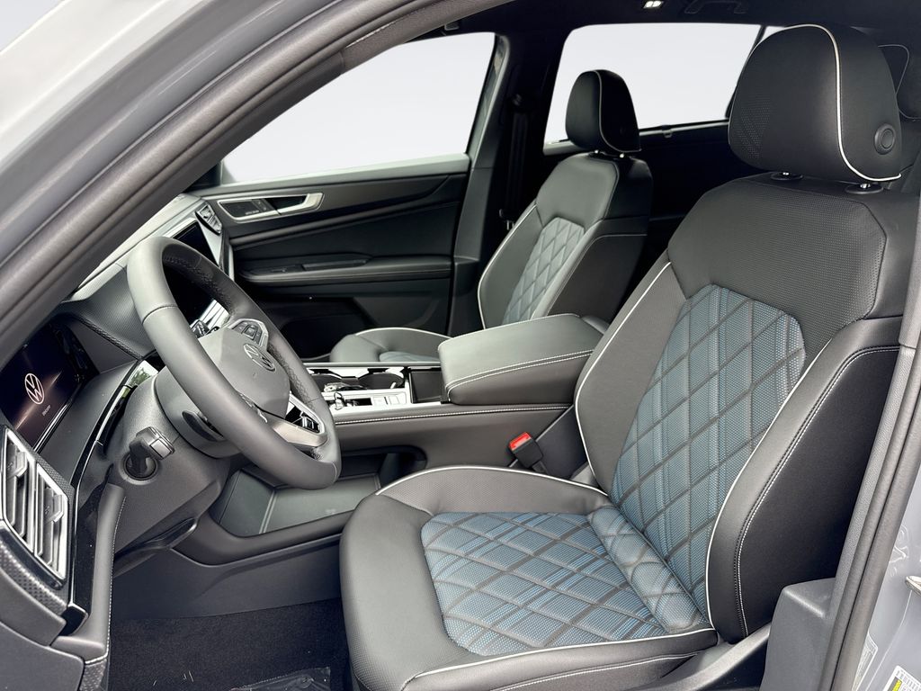 2026 Volkswagen Atlas Cross Sport SEL Premium R-LINE - Photo 13