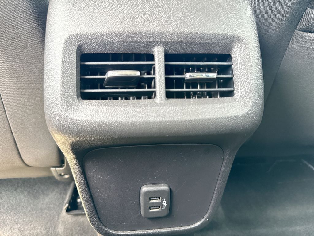 2024 Chevrolet Equinox LT - Photo 28