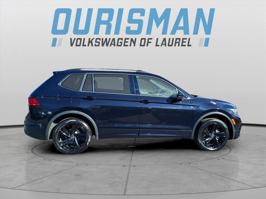 2024 Volkswagen Tiguan SE R-Line Black photo 2