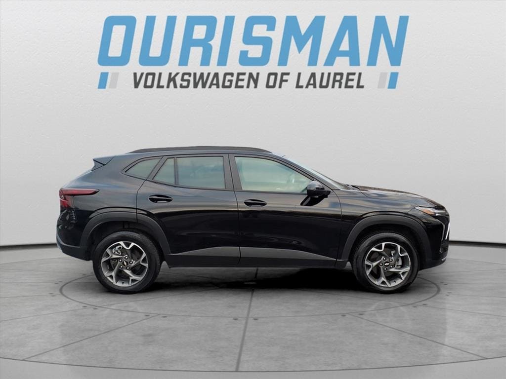 Used 2024 Chevrolet Trax LT SUV