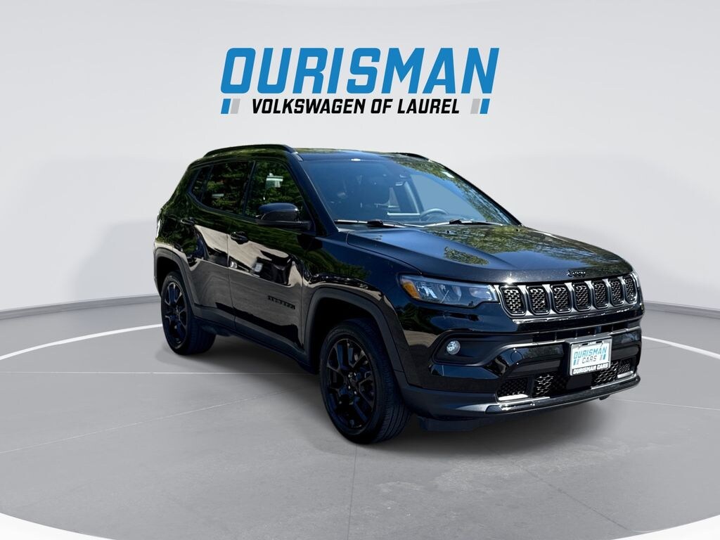 Used 2023 Jeep Compass Altitude SUV