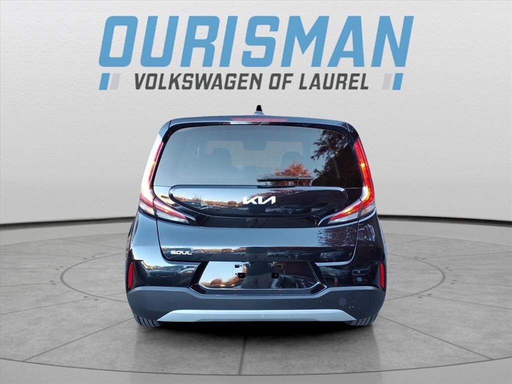 Used 2023 Kia Soul LX Hatchback