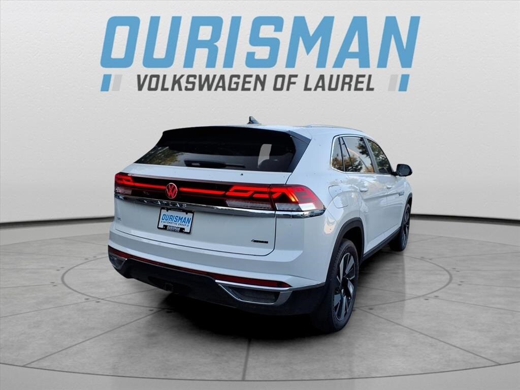 2026 Volkswagen Atlas Cross Sport SEL photo 3