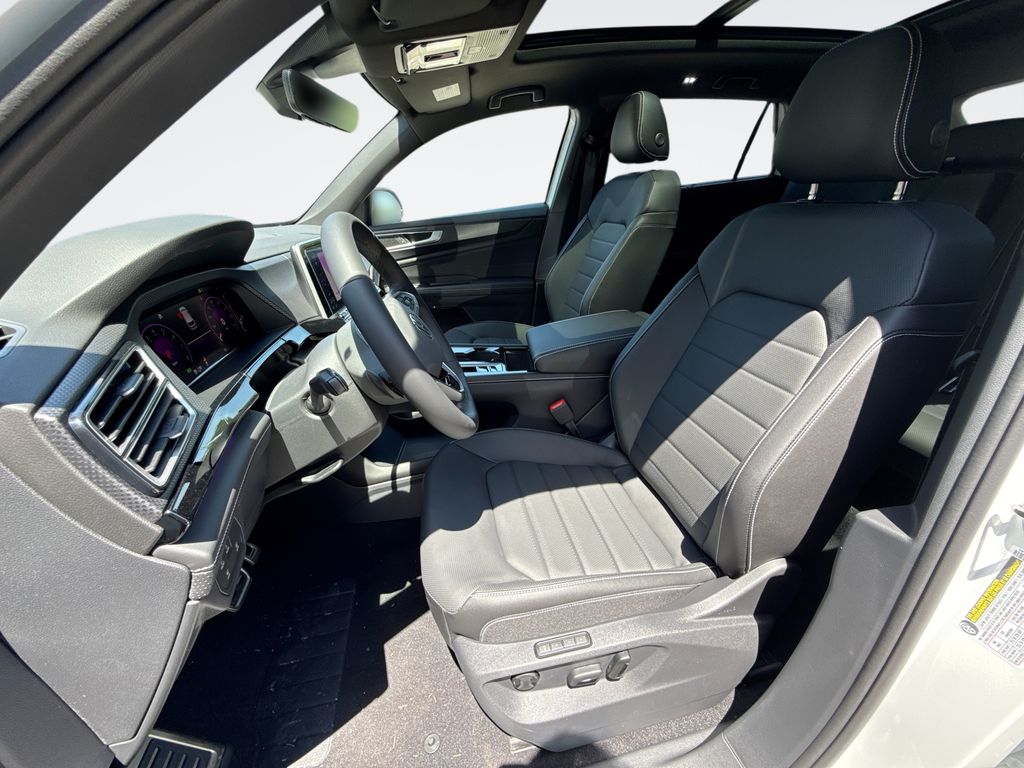 2026 Volkswagen Atlas Cross Sport SEL R-LINE - Photo 13