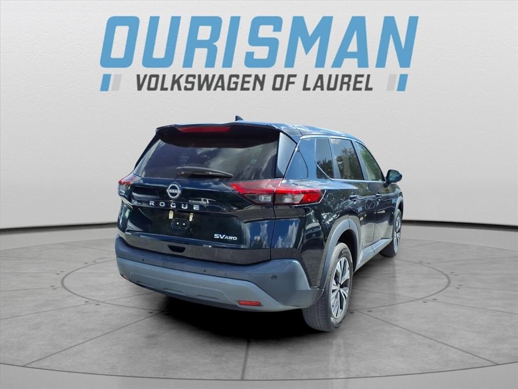 2023 Nissan Rogue SV photo 3