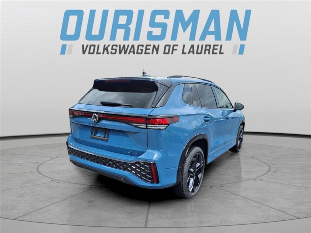 2025 Volkswagen Tiguan SE R-Line Black photo 3
