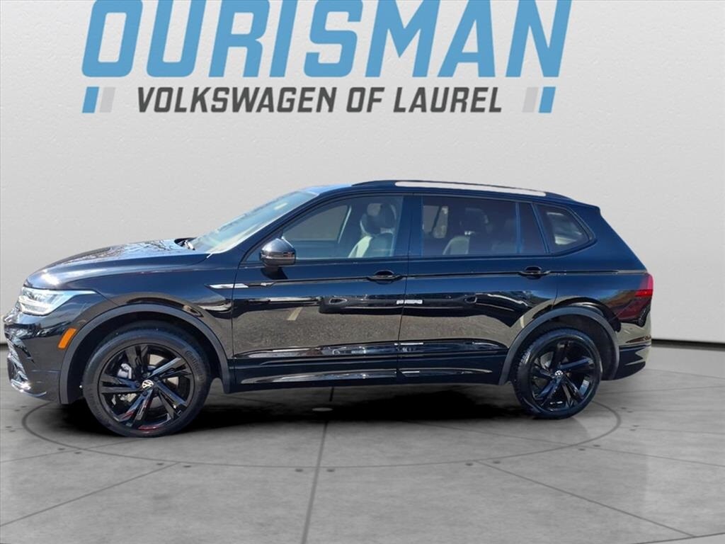 2024 Volkswagen Tiguan SE R-Line Black photo 4